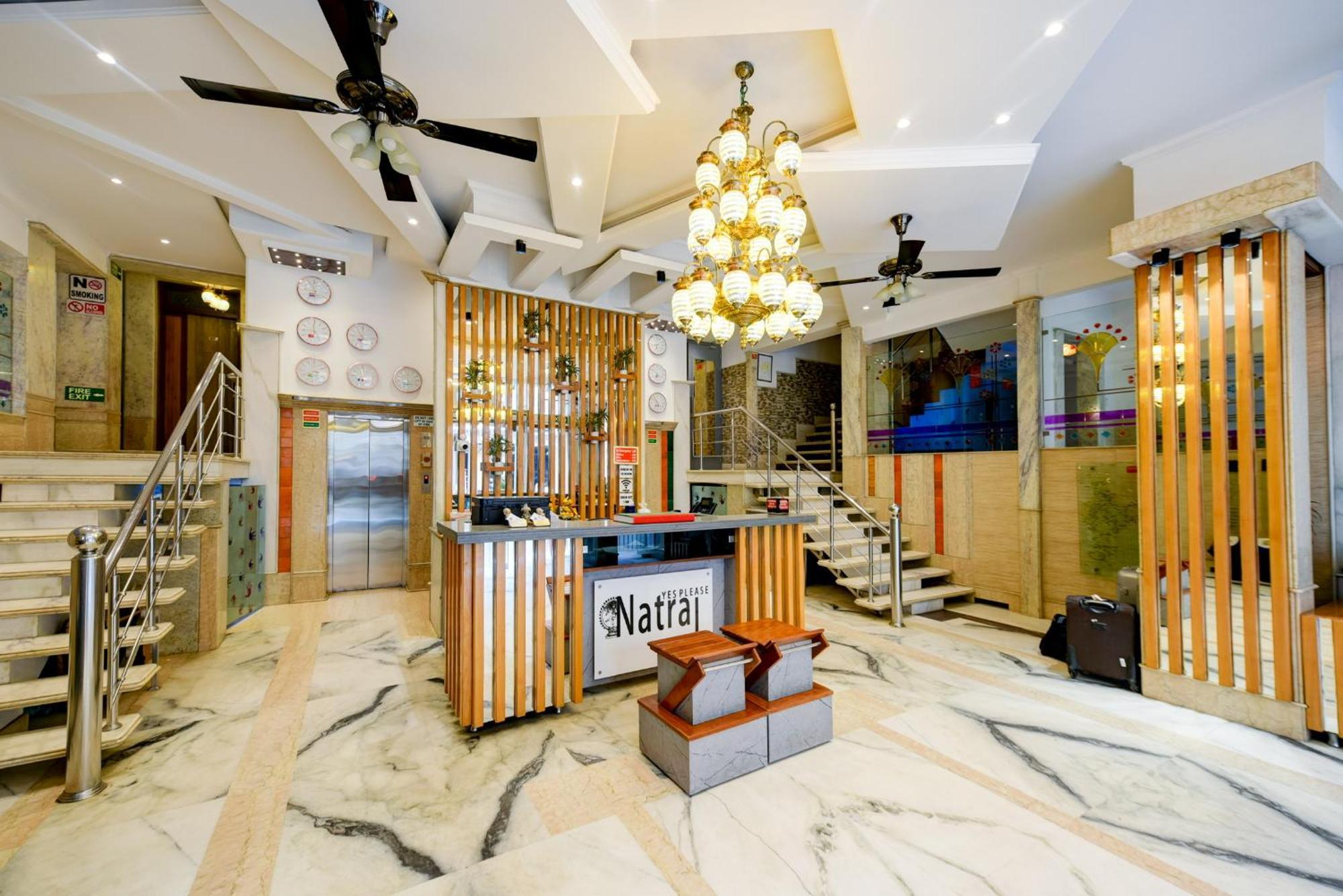 The Natraj Yes Please New Delhi Hotel Exterior photo